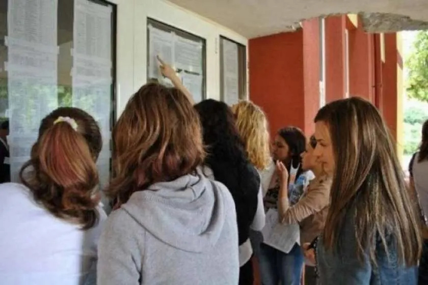 A început admiterea la liceu! Zile decisive pentru mii de elevi: „O opțiune greșită poate schimba repartizarea”