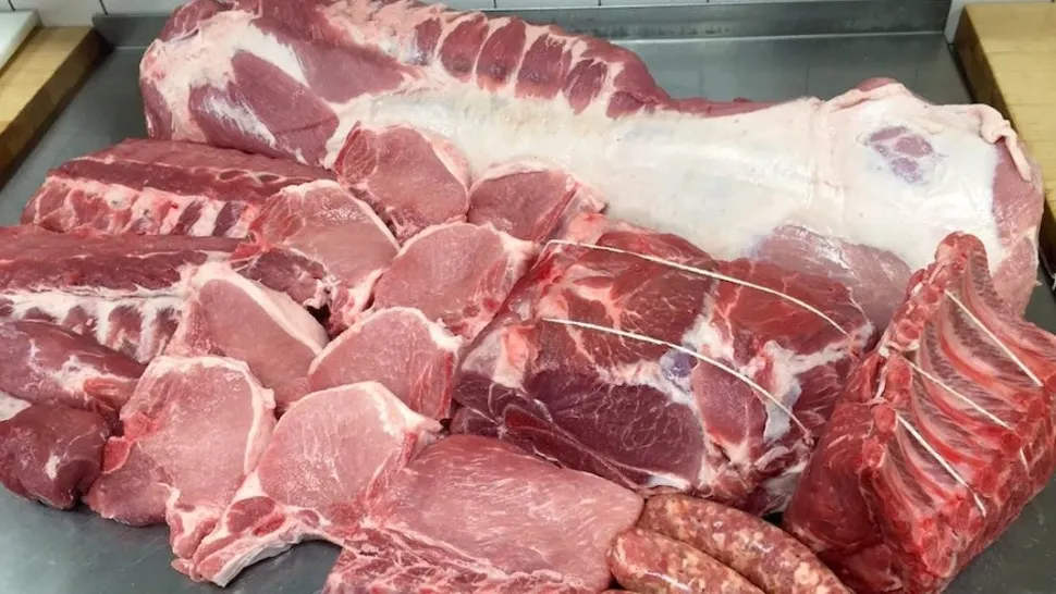Schimbări majore la carnea de porc din magazine: autoritățile vor trasabilitate completă, de la naștere până la raft