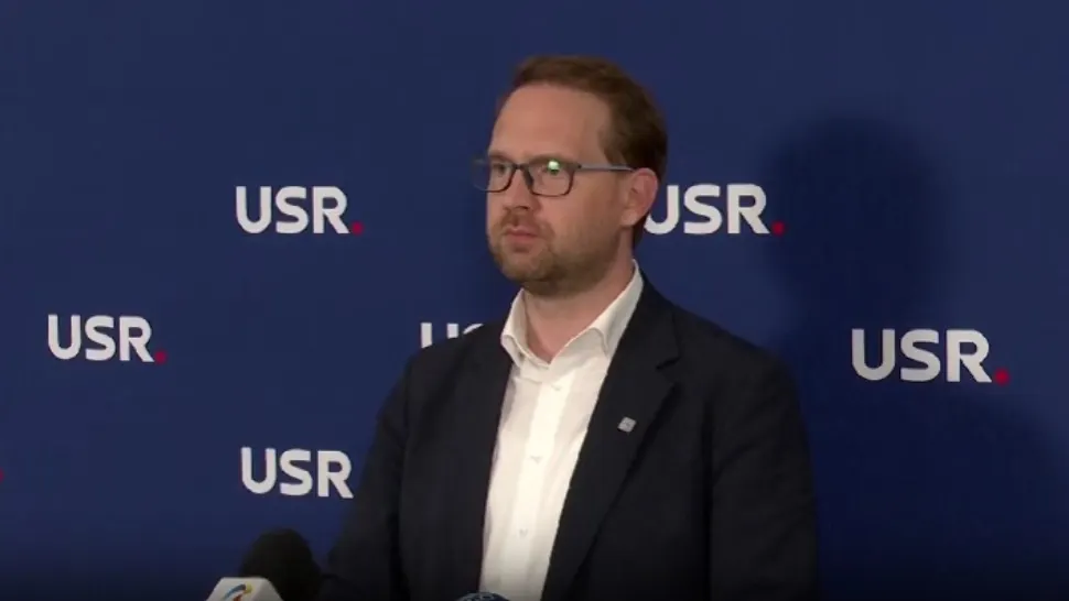 Dominic Fritz atacă dur AUR: „Nu este anti-sistem. Acum are misiunea să-l ducă pe Grindeanu la Palatul Victoria”