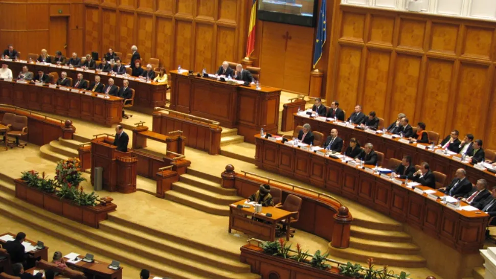 Cine vine la putere dacă trece moțiunea de cenzură. Toate variantele de premier și jocurile din culise