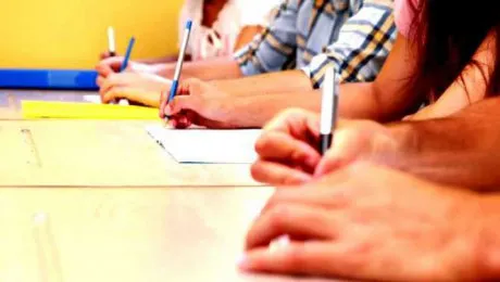 Sute de elevi teleormăneni au absentat de la simularea Bacalaureatului
