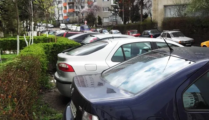 Soluția primarului Drăgușin pentru parcare civilizată în Alexandria: 600 de lei pe an