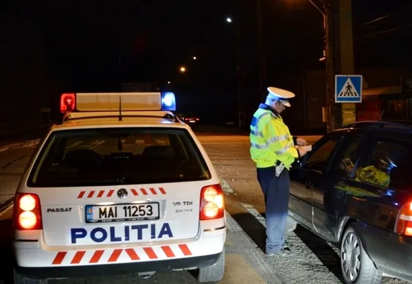Polițiștii de la Rutiera teleormăneană ”au amendat”doamnele cu o floare