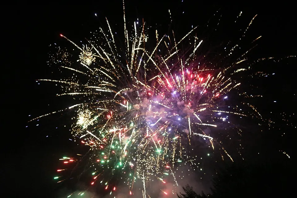 Focul de artificii de la Alexandria a costat 2500 lei pe minut!
