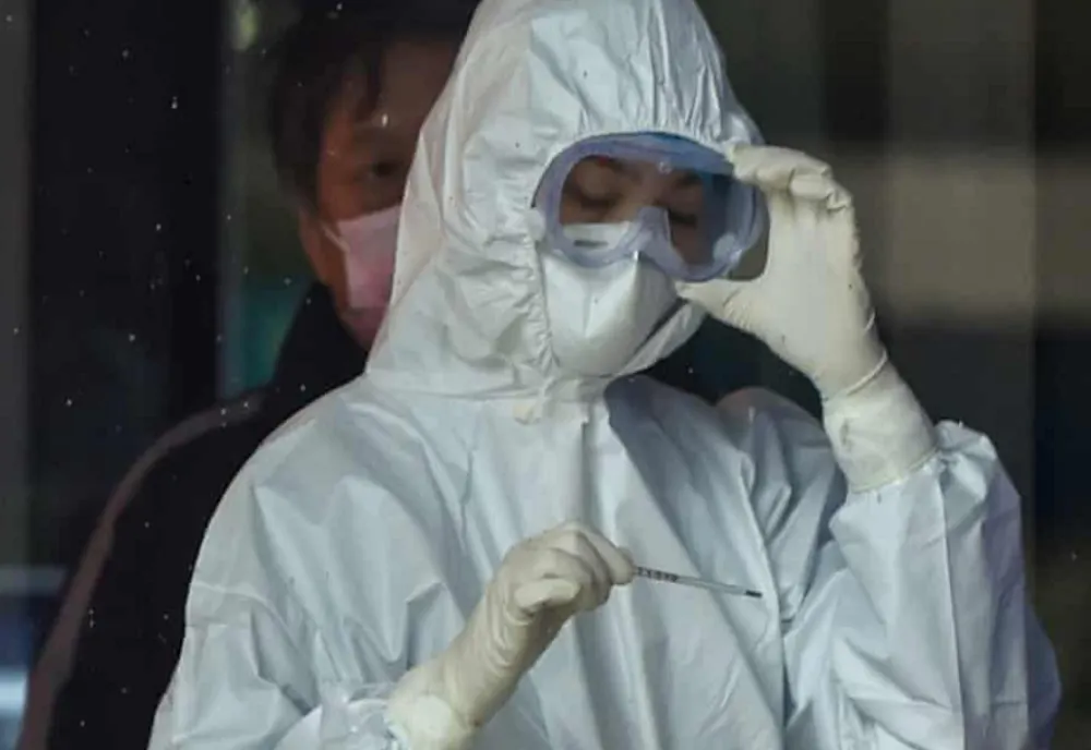 Trei chinezi întorşi din zona de focar a coronavirusului din China au ajuns în România. Doi sunt în judeţul Teleorman
