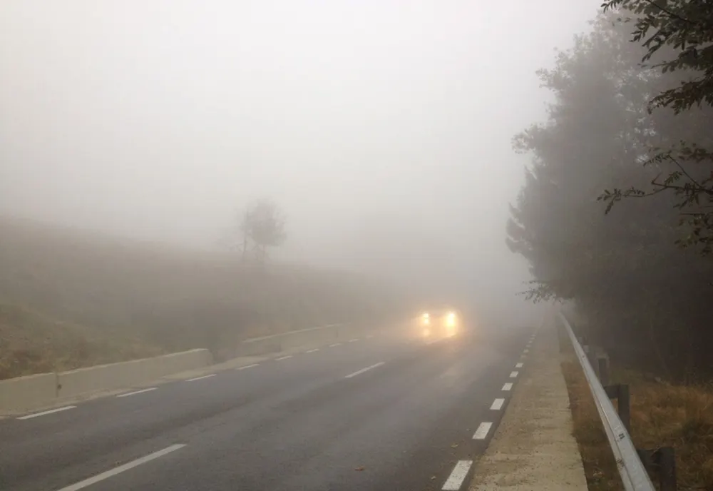Ceața reduce vizibilitatea. Ce zone ale țării sunt afectate