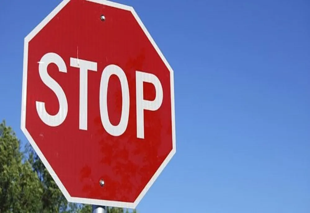 Restricții. Chiar acum. Unde se întâmplă