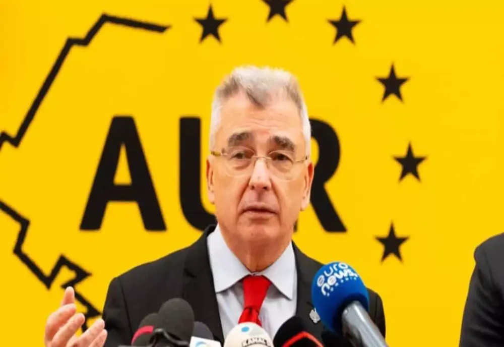 Peiu îl critică pe Bolojan pentru situația economică a România: E singurul premier care "a reușit" performanța de a aduce recesiunea și inflația record