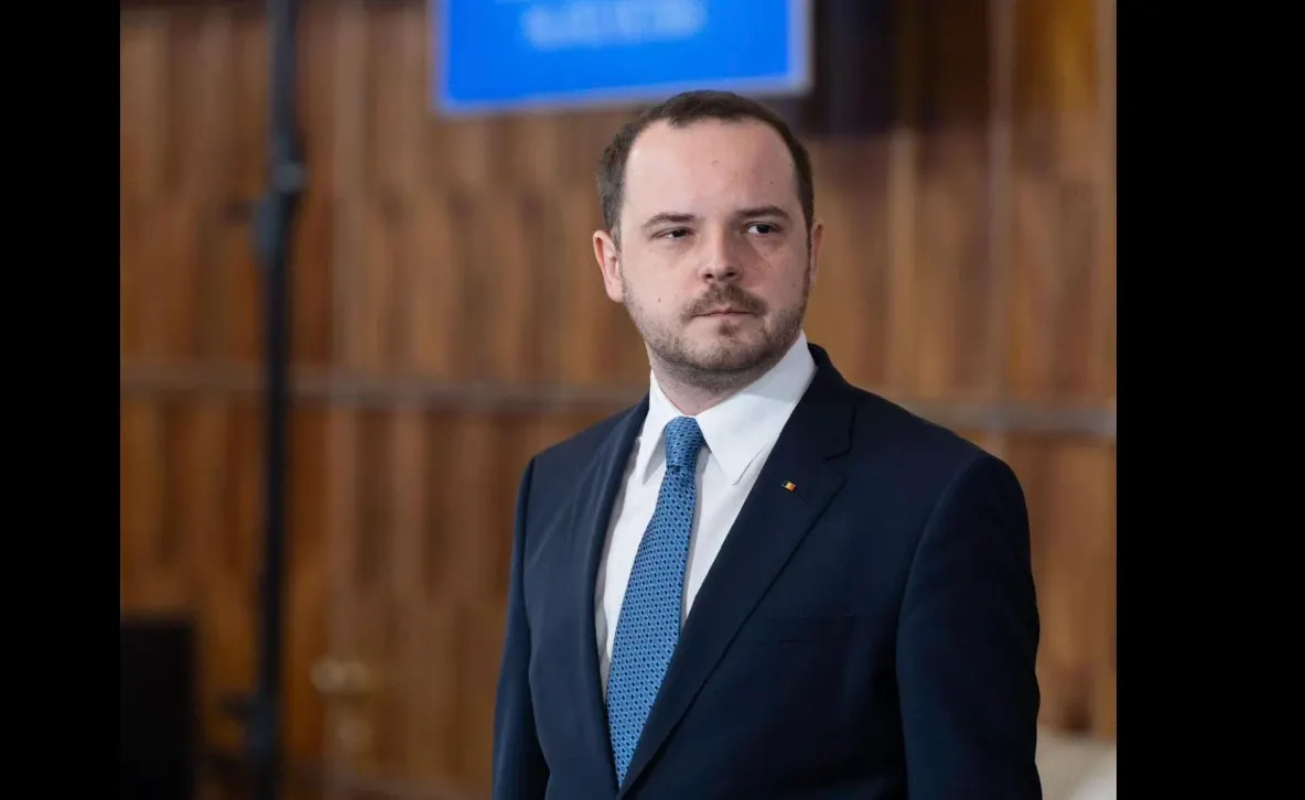 Ministrul Sănătății pleacă în SUA în plin scandal Pfizer. Vizită crucială pentru sistemul medical românesc