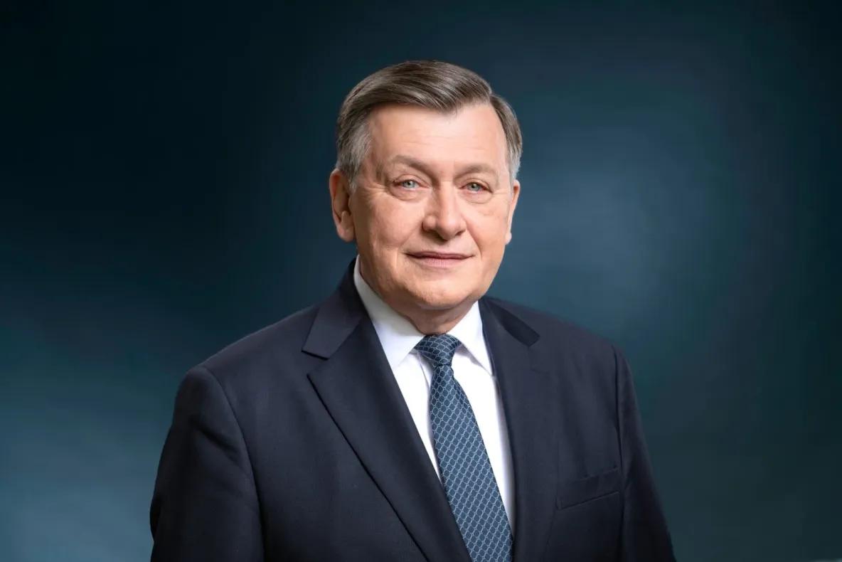 Crin Antonescu la „Culisele Statului Paralel": „Traversăm un val de întuneric, intoleranță și incapacitate”