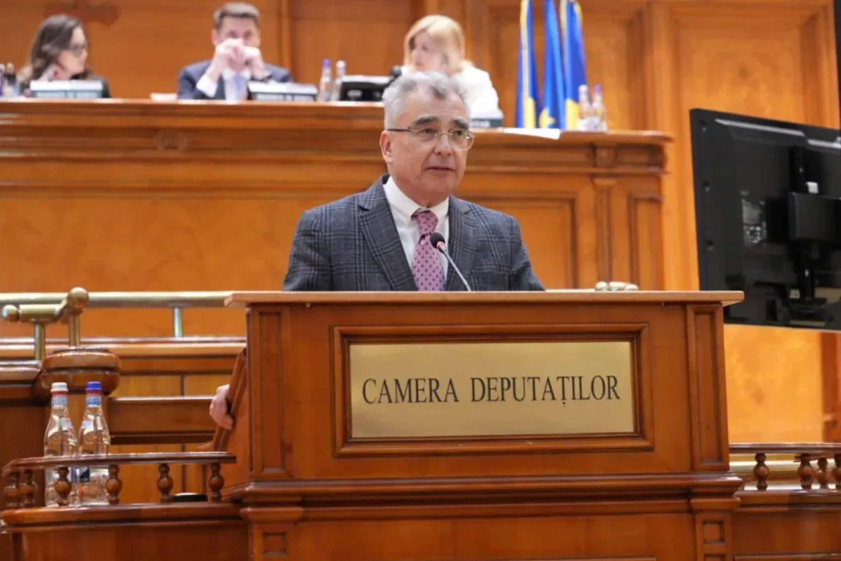 Petrișor Peiu, în plenul Parlamentului: ”România rezistă doar pentru că nu este o criză internațională. Vom avea soarta Greciei”