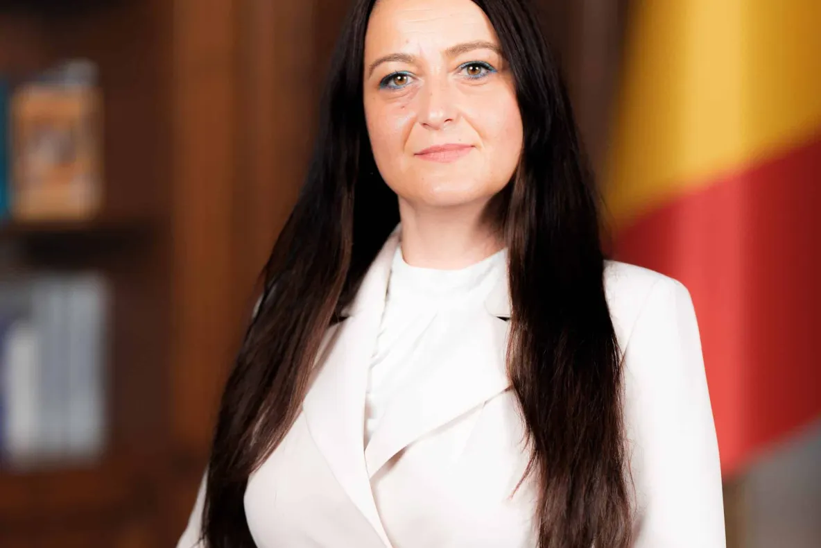 Cristina Butură (deputat AUR): „Guvernul împinge sistemul sanitar în colaps, iar cei care salvează vieți sunt lăsați fără sprijin”
