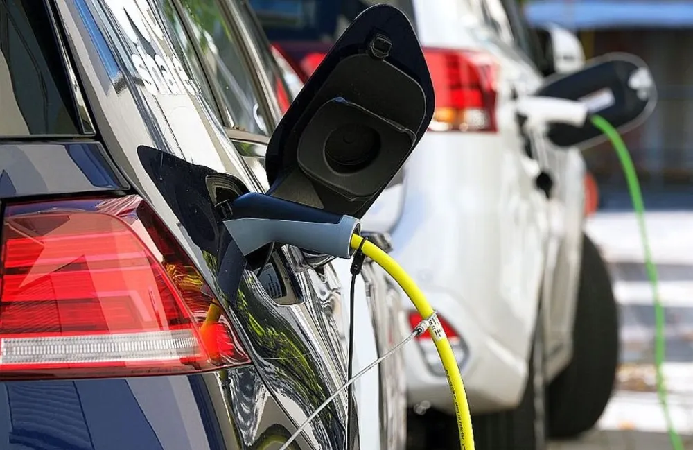 Vehiculele electrice, la mare căutare printre români