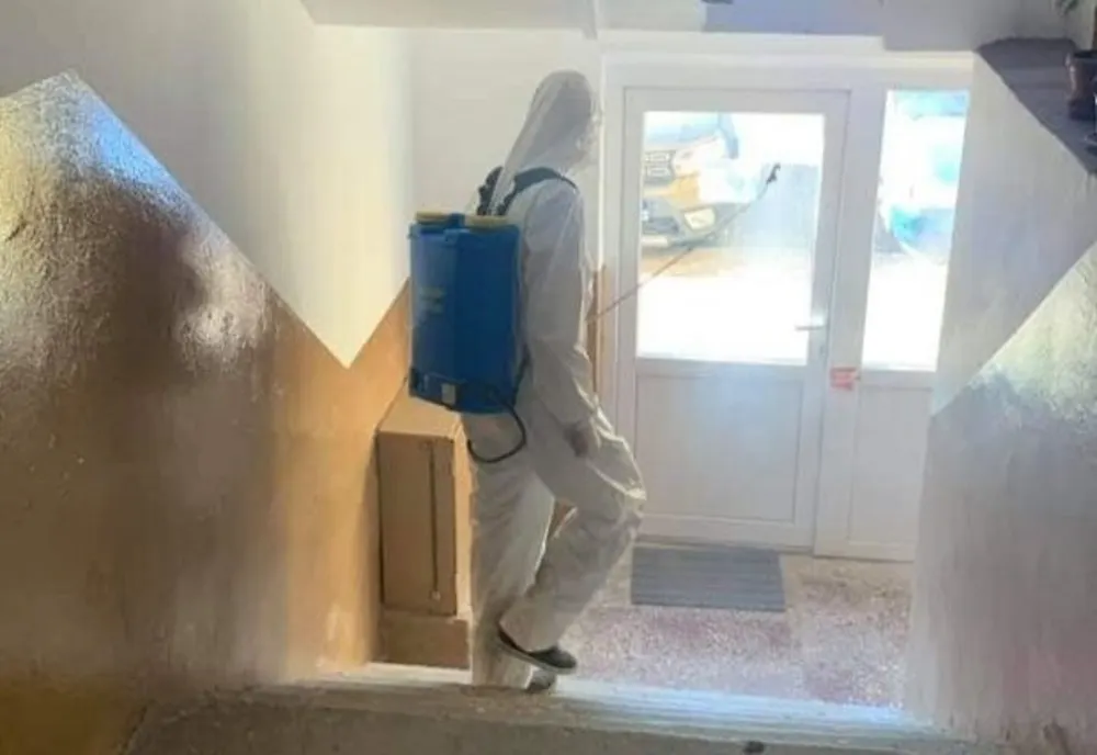 Dezinfecție în Alexandria. Locatarii sunt rugați să rămână în apartamente