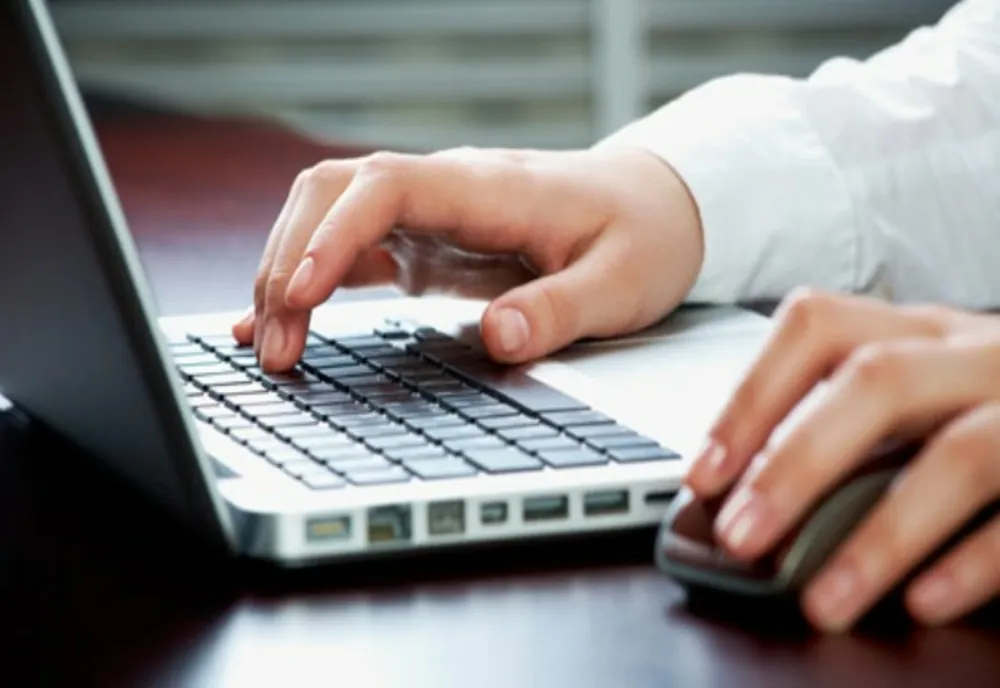 Decizie a Guvernului: Aleşii locali vor putea depune jurământul online