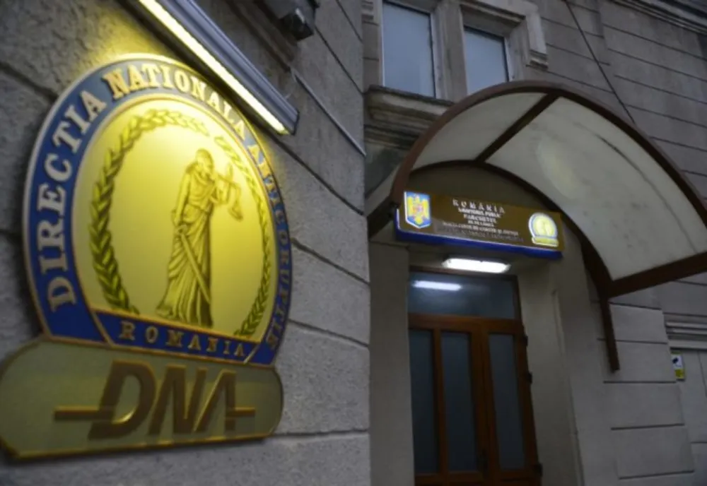 Au luat subvenţii APIA cu documente false. DNA i-a trimis în judecată