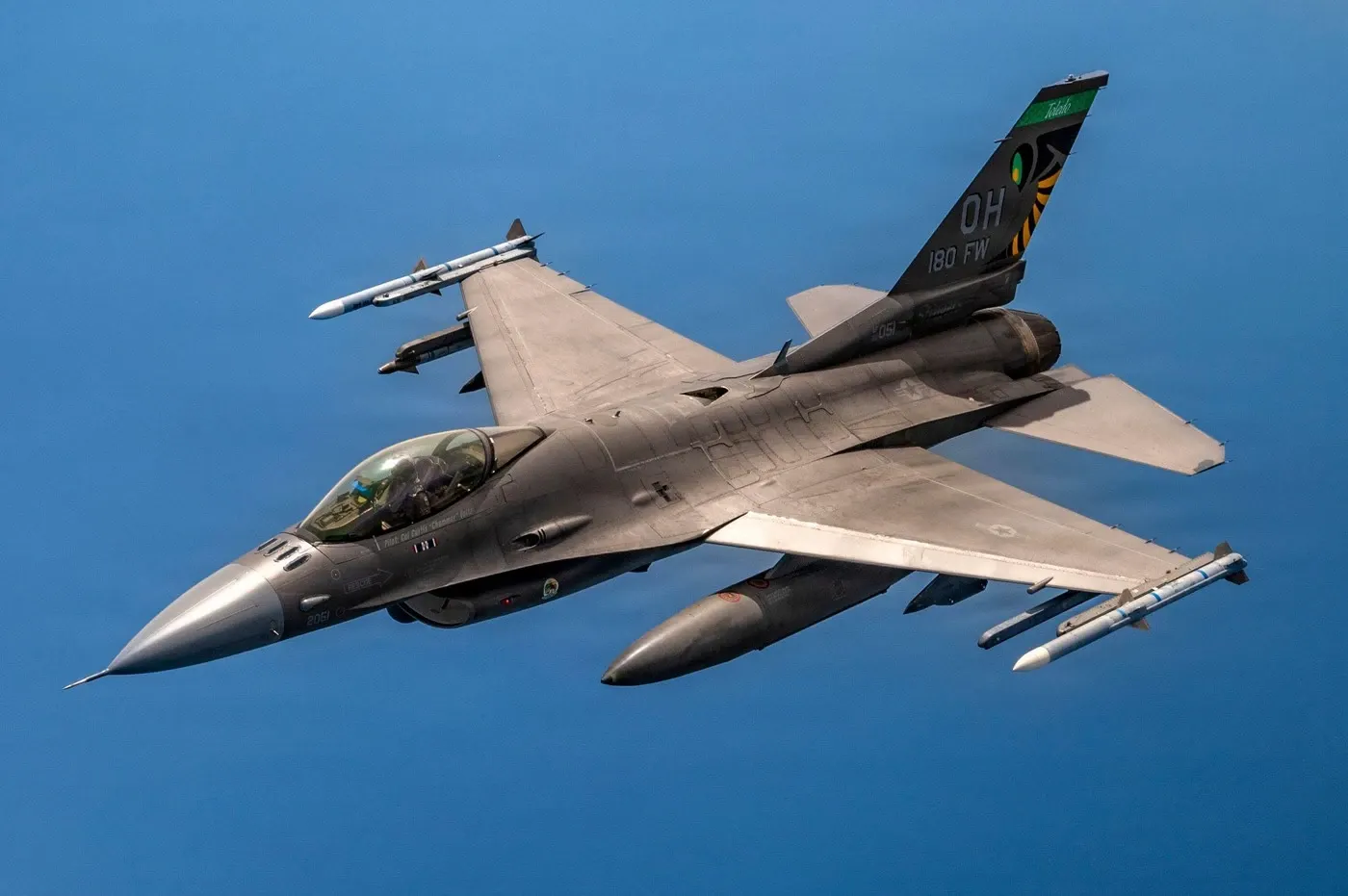 Două avioane F-16 au fost ridicate de la sol