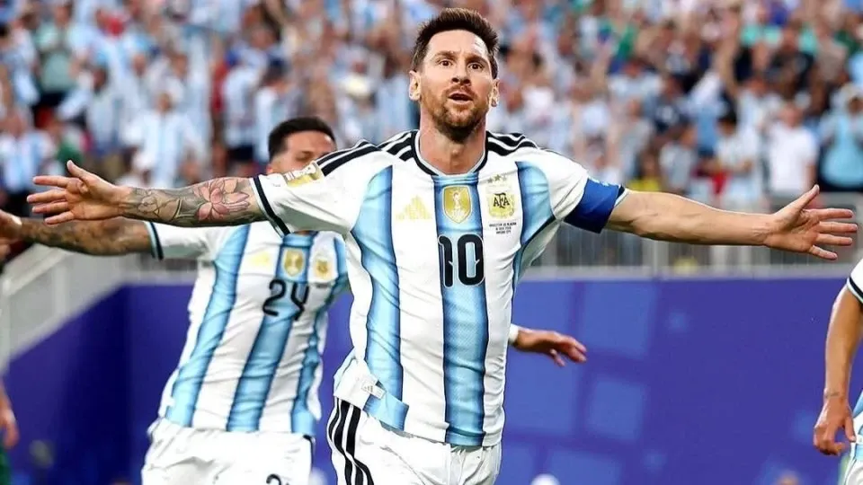 Lionel Messi a marcat în minutele 17, 60 şi 76