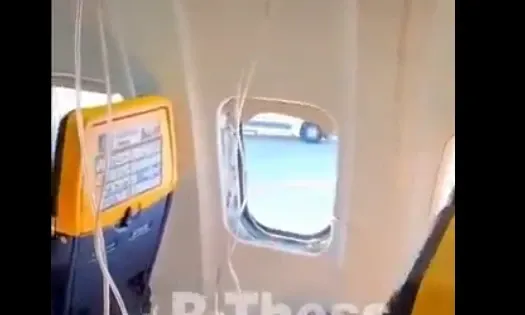 Clipe de groază în avion.