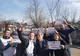 Cioloș s-a fotografiat, la Roșiori, cu un grup de contestatari