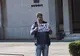 Protestul lui Daniel Tuinete continuă la Turnu Măgurele: "Cum ai luat hotelul, mă?"