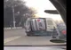 BMW transportat într-o dubă pe străzile din Rădăuți VIDEO