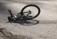 A decedat după ce a căzut cu bicicleta într-un șanț din beton
