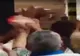 Video: Bătaie pe pui refrigerați la ”ofertă”